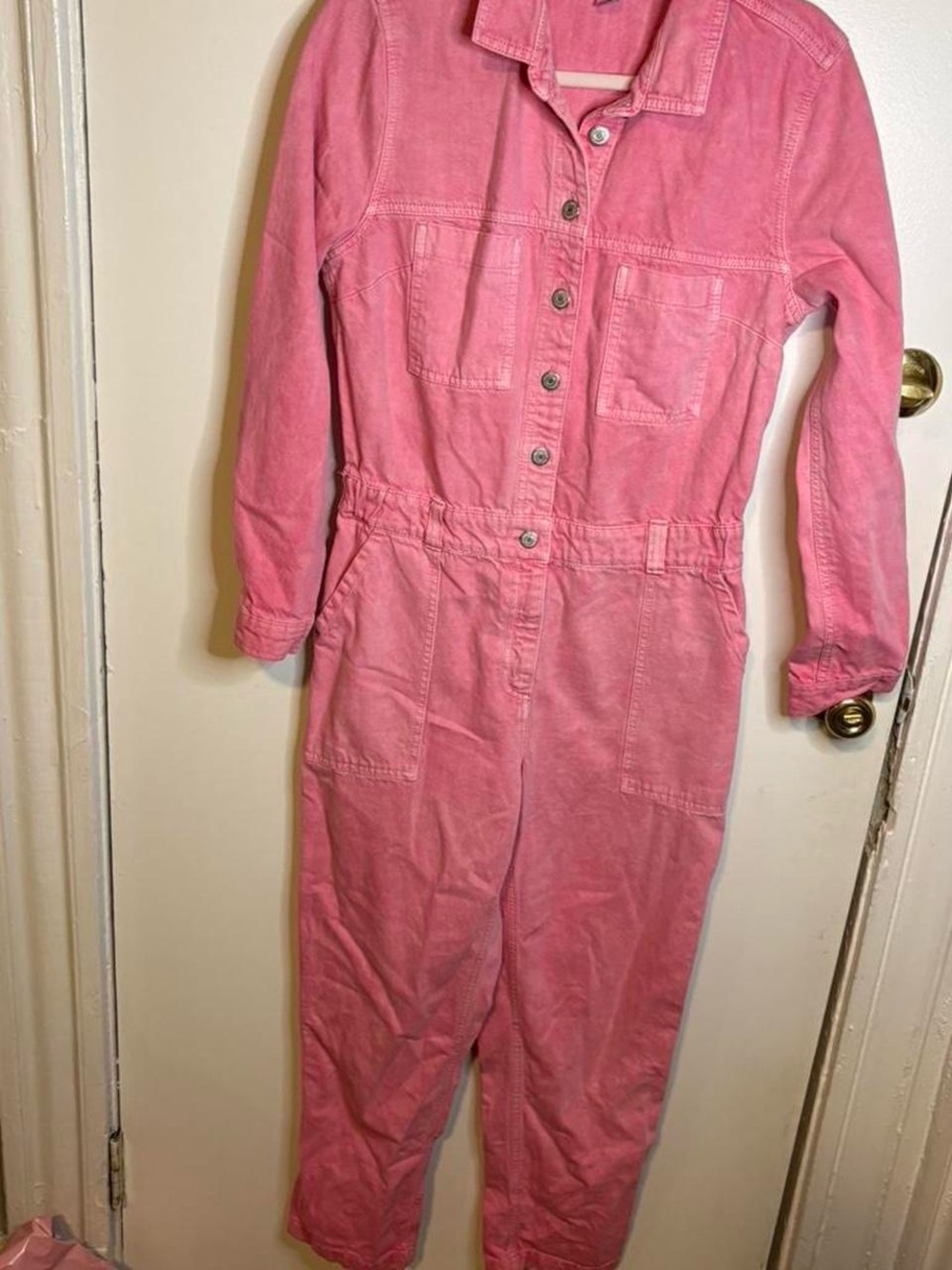 Adorable pink denim old navy jumpsuit worn once women’s small - Picture 7 of 8
